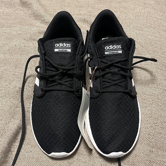 NWT Adidas Cloudfoam Comfort Sneakers; QT Racers; Black & White Carbon; NWB - Picture 3 of 7